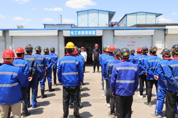 陜煤建設(shè)機(jī)電安裝公司：雙一流班組建設(shè)在一線(xiàn)扎根結(jié)果